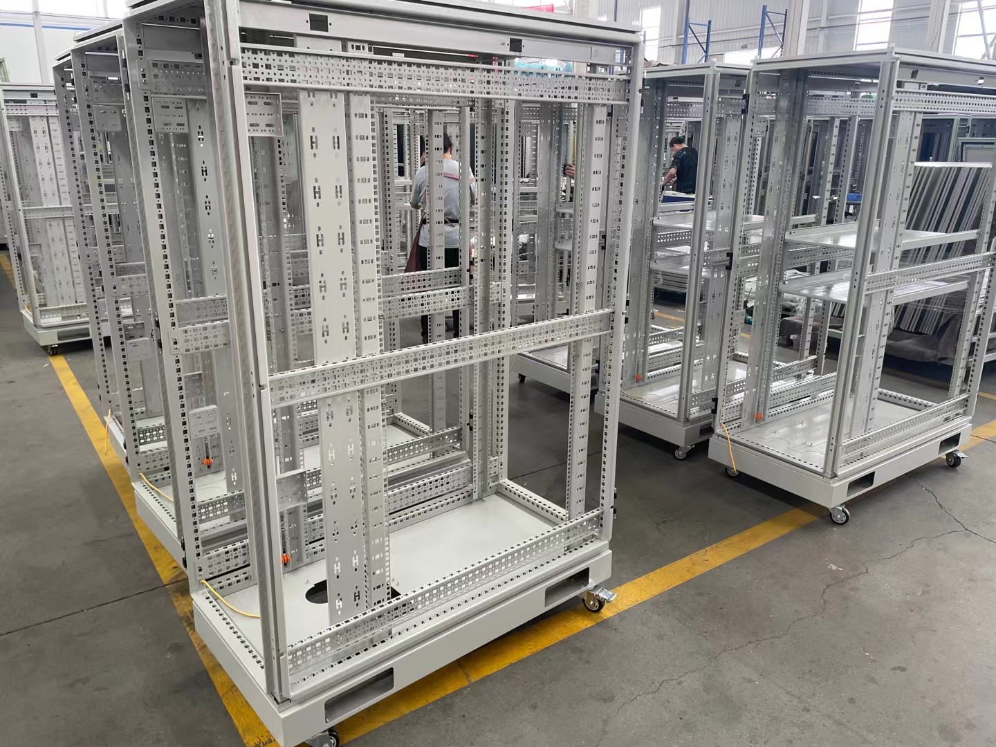 潜江市机柜加工钣金加工定制 - 价格